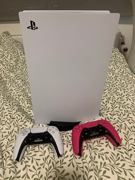 Product image 1 of 3