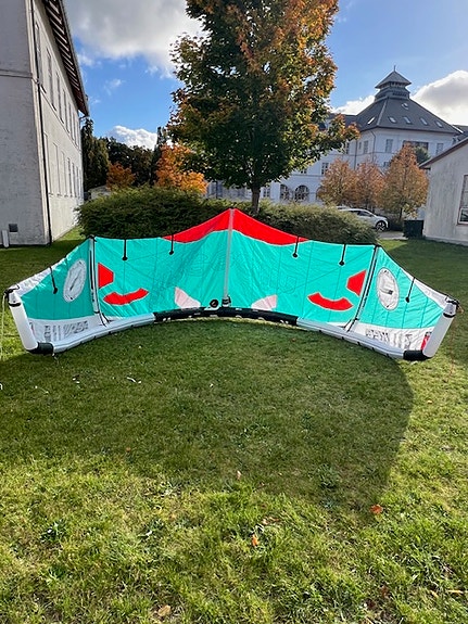 Product image 1 of 10