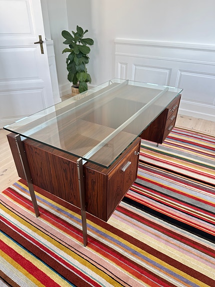 Product image 1 of 8