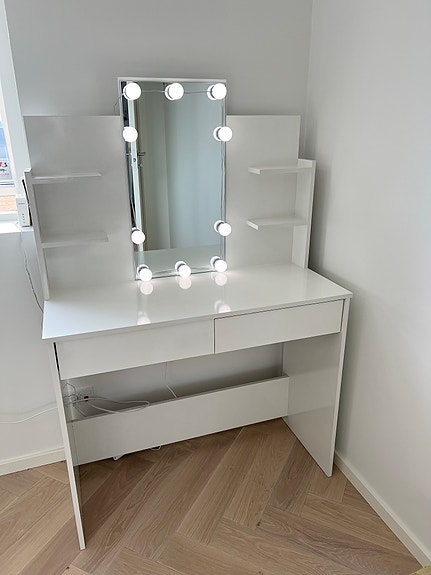 Product image 1 of 6