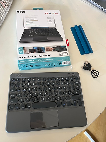 Product image 1 of 2