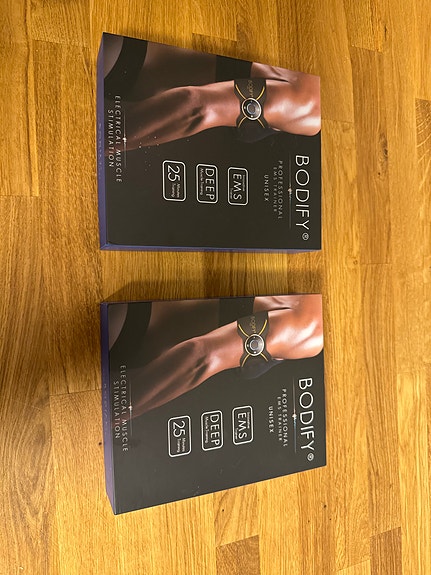 Product image 1 of 3