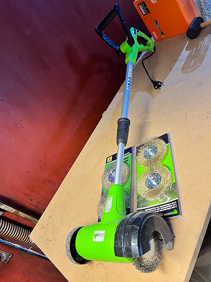 Product image 1 of 7