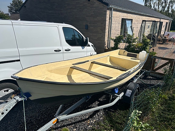 Product image 1 of 3