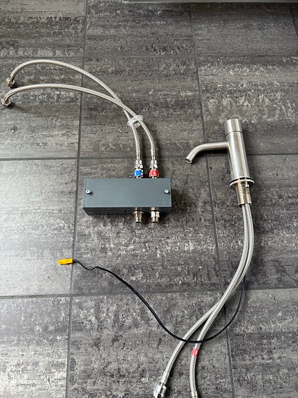 Product image 1 of 2