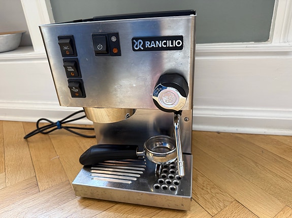 Product image 1 of 4