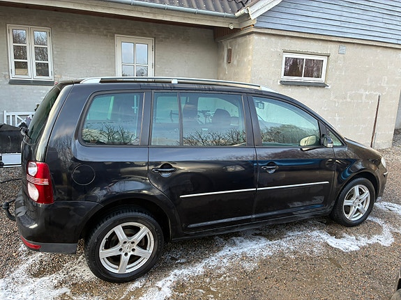 Volkswagen Touran 2007 photo 4
