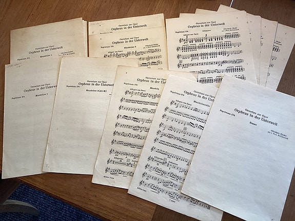 Product image 1 of 8