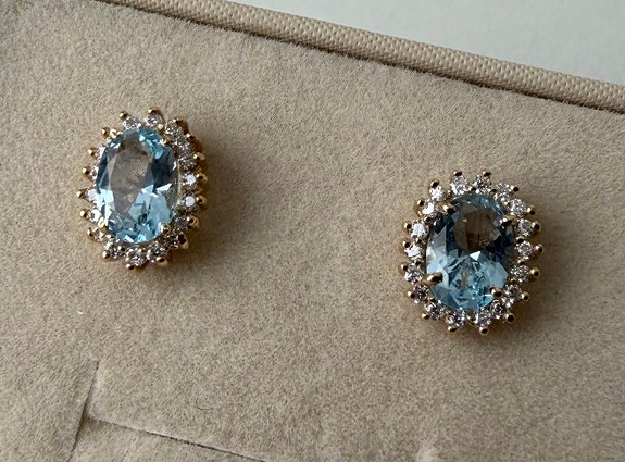 Product image 1 of 10