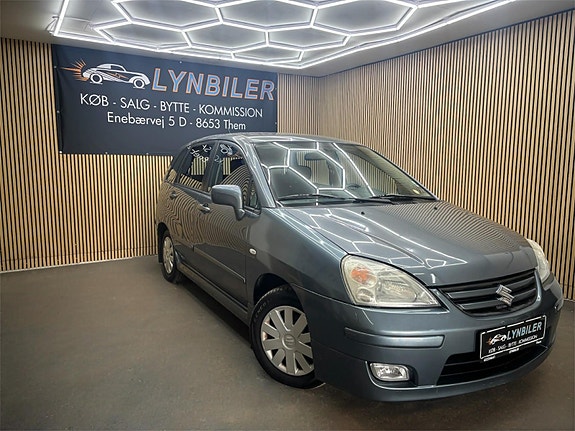 Suzuki Liana