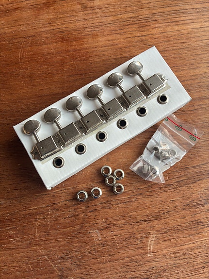 Product image 1 of 4