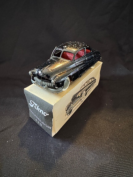 Product image 1 of 6