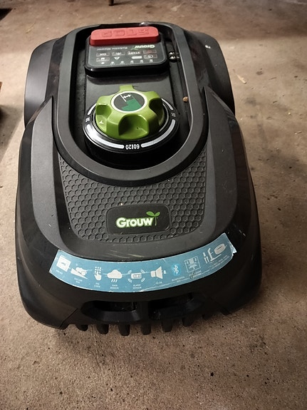 Product image 1 of 4