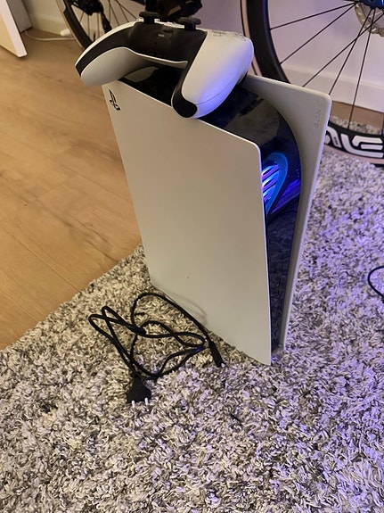 Product image 1 of 2