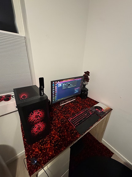 Product image 1 of 8