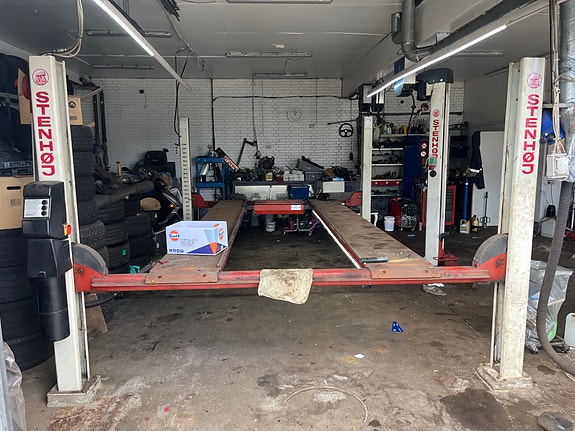 Product image 1 of 8