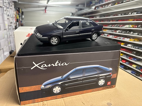 Product image 1 of 8