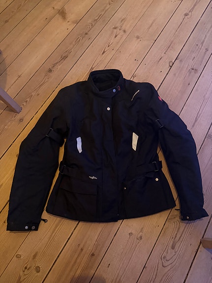 Product image 1 of 9