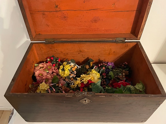 Product image 1 of 6