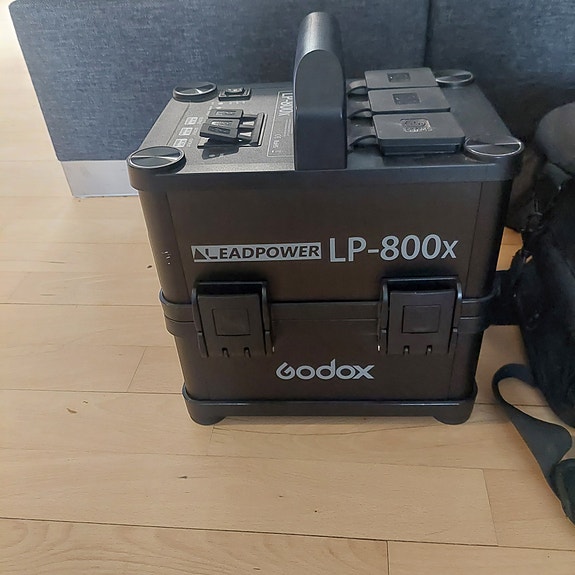 Product image 1 of 8