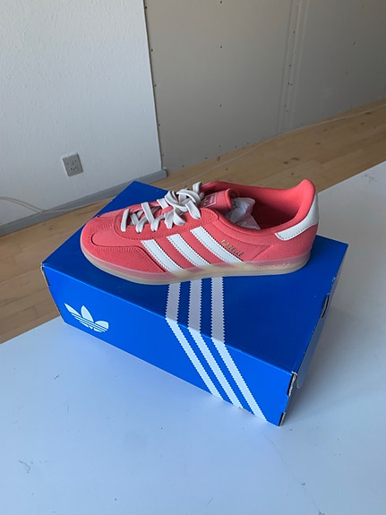 Product image 1 of 7