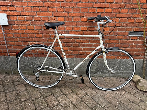 Product image 1 of 7