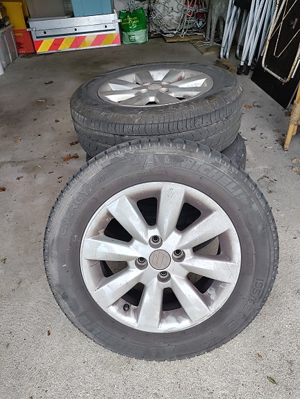 Product image 1 of 5