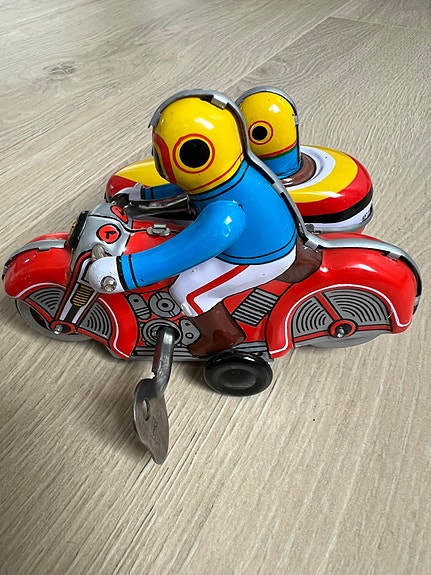 Product image 2 of 6