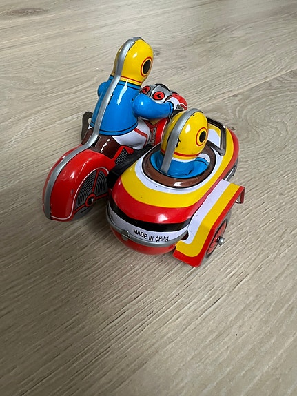 Product image 3 of 6