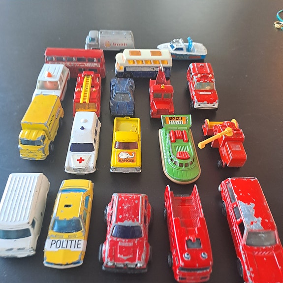 Product image 1 of 2