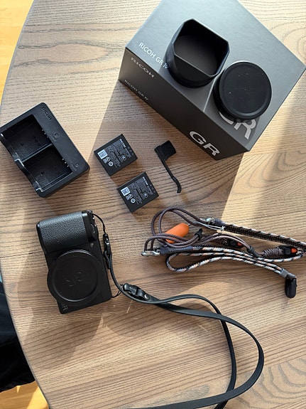 Product image 1 of 3