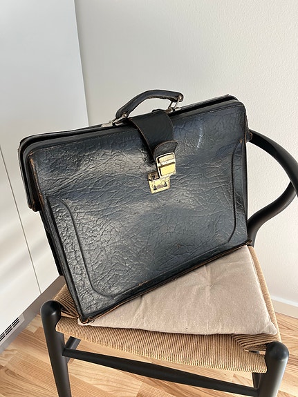 Product image 1 of 8