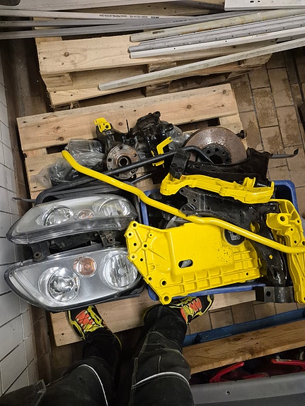 Product image 1 of 4