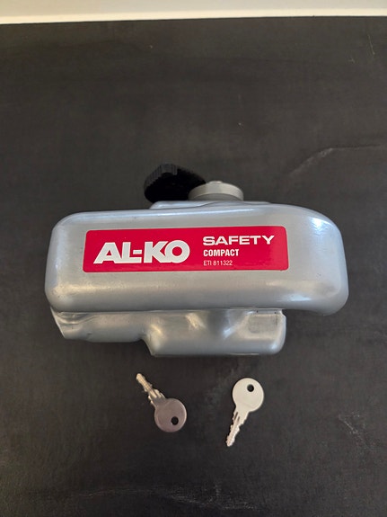 Product image 1 of 3