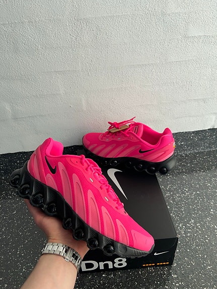 Product image 1 of 8