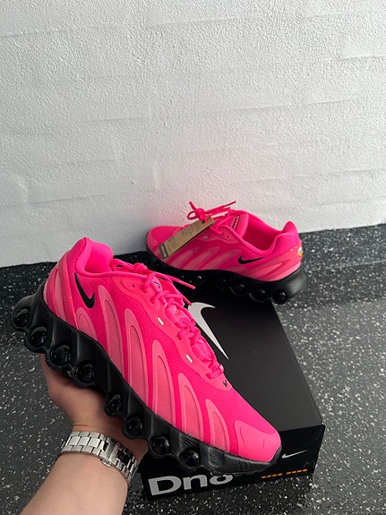 Product image 1 of 9