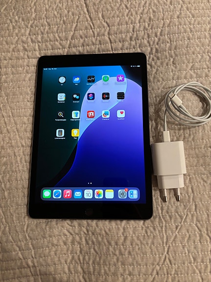 Product image 1 of 3