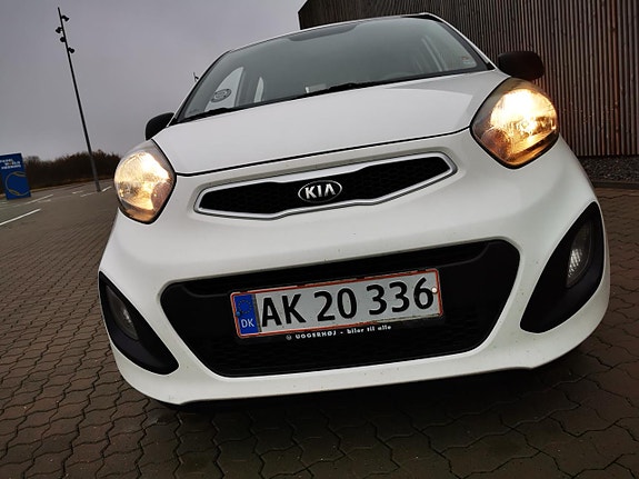 Kia Picanto 2013 photo 2