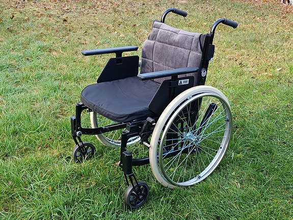 Product image 1 of 10