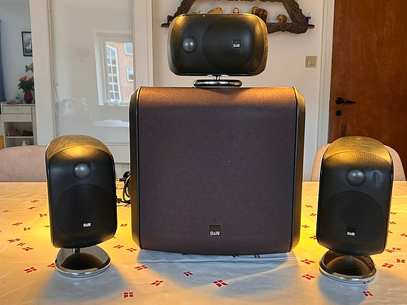 Product image 1 of 4