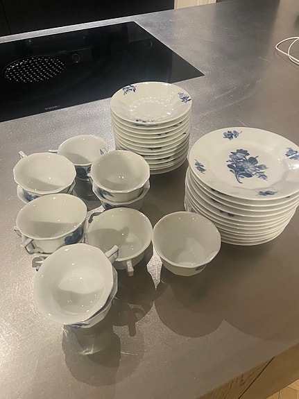 Product image 1 of 8