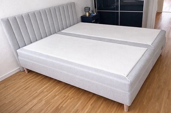 Product image 1 of 8