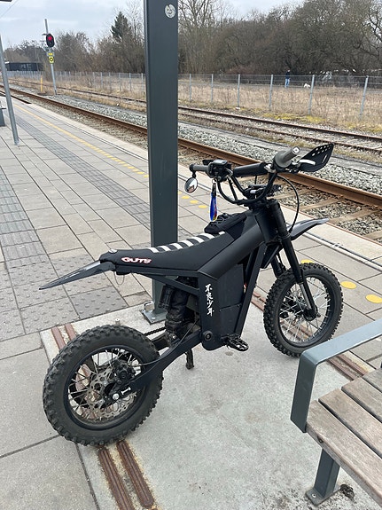 Product image 1 of 5