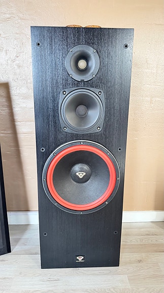 Product image 1 of 9