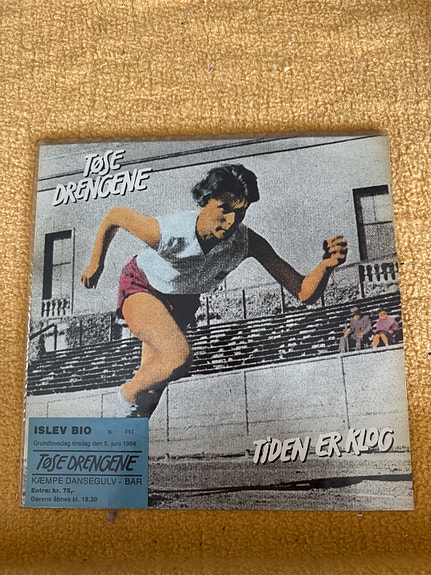 Product image 1 of 4