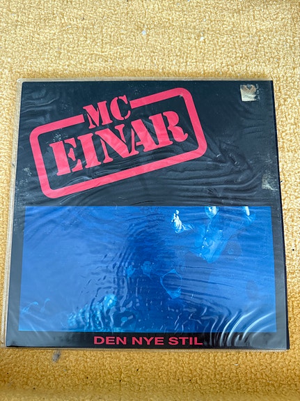 Product image 1 of 3