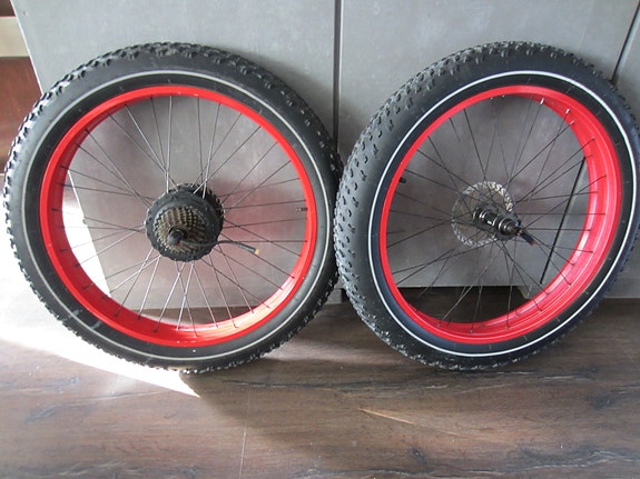 Product image 1 of 5