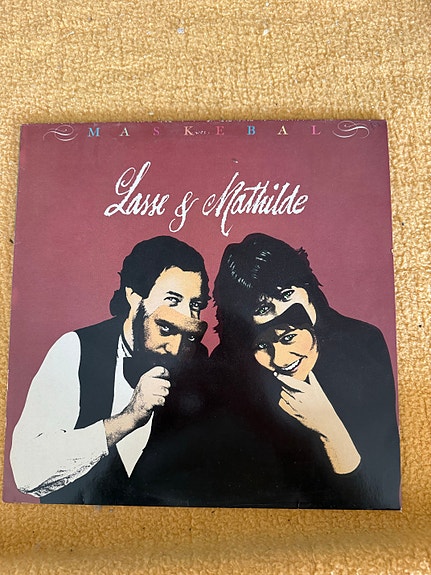 Product image 1 of 3