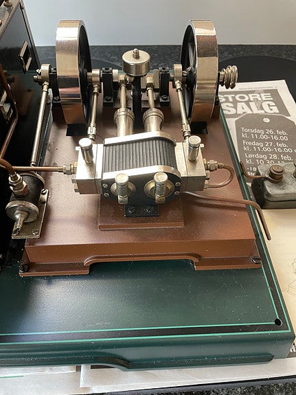 Product image 1 of 8