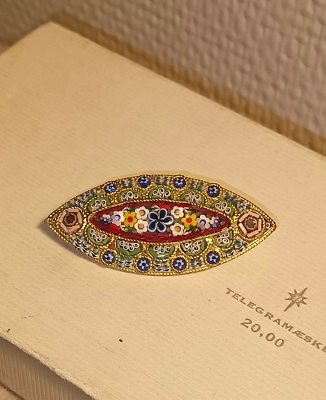 Product image 1 of 6